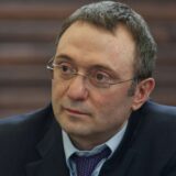 РОССИЙСКОМУ ОЛИГАРХУ ОСТАЮТСЯ ВО ФРАНЦИИ