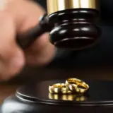 В Украине разрешили разводиться во время беременности