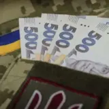 Виплати військовим – пораненим українським захисникам передбачені виплати під час, коли вони знаходяться на лікування