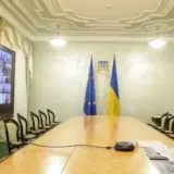 Шмигаль доручив чиновникам обстежити школи