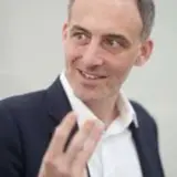Во Франции Макрона сравнили с Нероном и Понтием Пилатом