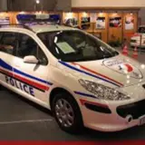 Во Франции ко второму туру выборов выведут на улицы 30 тысяч полицейских