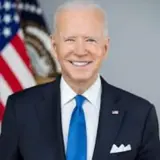 Штаб Байдена спростував, що він розглядає вихід із передвиборчих перегонів