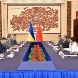 Переговори України та Росії – Китай виступає за початок переговорів між Україною та Росією