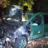 Подростки сжигали автомобили военных и волонтеров