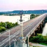 Влада Києва вимагає від уряду терміново відреставрувати міст через Дніпро