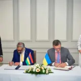 Украина и Маврикий подписали соглашение о безвизе