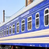 На Львовщине дерево упало на пассажирский поезд