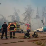 У Харкові вогонь може перекинутися на житлові будинки