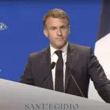 Макрон хоче переосмислити відносини з Росією