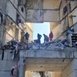 Обстріл Харкова – з-під завалів будинку в Київському районі деблокували тіло жінки.