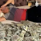 Голова МСЕК викинула дві сумки з півмільйоном доларів у вікно