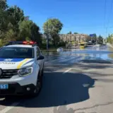 Прорыв водопровода в Киеве – затопило часть улицы Юрия Ильенко возле метро Дорогожичи