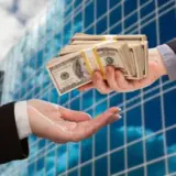 Угорщина вирішила відкласти остаточне рішення щодо виділення Україні кредиту в 50 млрд. доларів