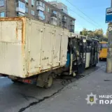 ДТП у Києві – вантажівка протаранила маршрутку з пасажирами