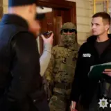 Поліцейські Черкас спільно з СБУ викрили групу вимагачів