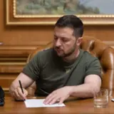 Зеленський не планує переведення годинників