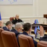 Кабмин утвердил раздачу украинцам тысячи Зеленского
