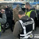 В Киеве наркодилеры маскировались под военных