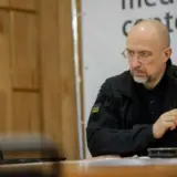 Шмыгаль анонсировал ежемесячную учительскую доплату