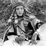 13 листопада 1921 року відбулася прем’єра фільму з головним коханцем Голлівуду всіх часів