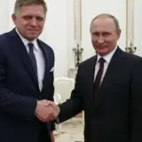 Фицо с удовольствием едет к Путину