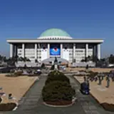 Парламент Южной Кореи проголосовал против военного положения