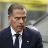 Інформатор зізнався, що давав неправдиві свідчення про нібито ділову активність родини Байденів в Україні