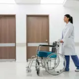 Маленькі кроки великої реабілітації