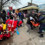 Атака дронов – оккупанты ударили по рынку в Никополе