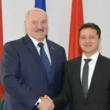 Лукашенко заявил, что кто-то дает команду Зеленскому втянуть Беларусь в войну