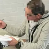 Нардеп переправляв своїх знайомих за кордон під виглядом водіїв