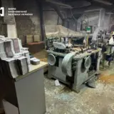 Підпільну тютюнову фабрику знайшли на Буковині