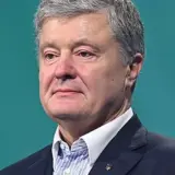 Петро Порошенко підтвердив, що РНБО ухвалила рішення про санкції проти нього