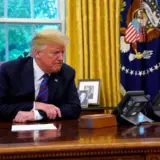 Трамп и Зеленский – почему президент США продолжает наседать