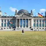 В Германии расходы на оборону и инфраструктуру могут быть повышены за счет долга почти на триллион евро