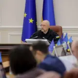Шмыгаль уверяет, что Украина уже производит треть необходимого оружия