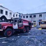 Атака дронів – окупанти вдарили ударними БпЛА по ліцею у місті Богодухів