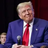 Трамп хочет сделать самодепортацию комфортной для людей
