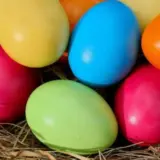 Скільки можна зберігати фарбовані крашанки