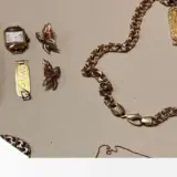 Во Львове мужчина украл сейф с валютой и драгоценностями на 20 миллионов