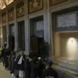 Гробницю папи римського Франциска вперше відкрили для відвідування – дивитися фото
