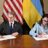 Украина и США подписали соглашение об экономическом сотрудничестве (соглашение о недрах)
