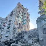 Обстрел Мирнограда – оккупанты сбросили авиабомбы на многоэтажки