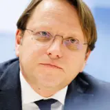 Єврокомісар від Угорщини заблокував відмову ЄС від російських нафти та газу
