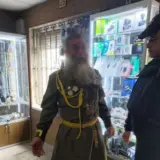 Священник УПЦ МП с товарищем гуляли в советской форме по Закарпатью