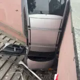 В Киеве вблизи станции метро «Лыбидская» автомобиль “залетел” в подземный переход