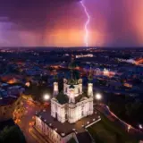 Кияни попередили про грозу на всю ніч