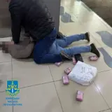 Банду наркоторговцев задержали в Киеве