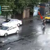 В Киеве велосипедист расстрелял автомобиль волонтера